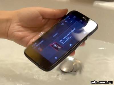 Motorola Moto G оказался устойчивым к погружению под воду